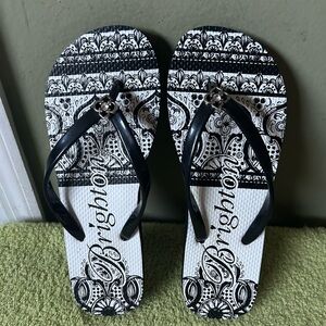 NWOT Brighton Black and White Flip Flops Sz 6